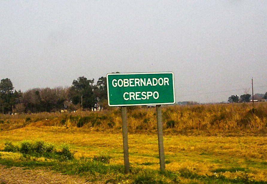 Acceso_a_Gobernador_Crespo_por_la_ruta_Nacional_11